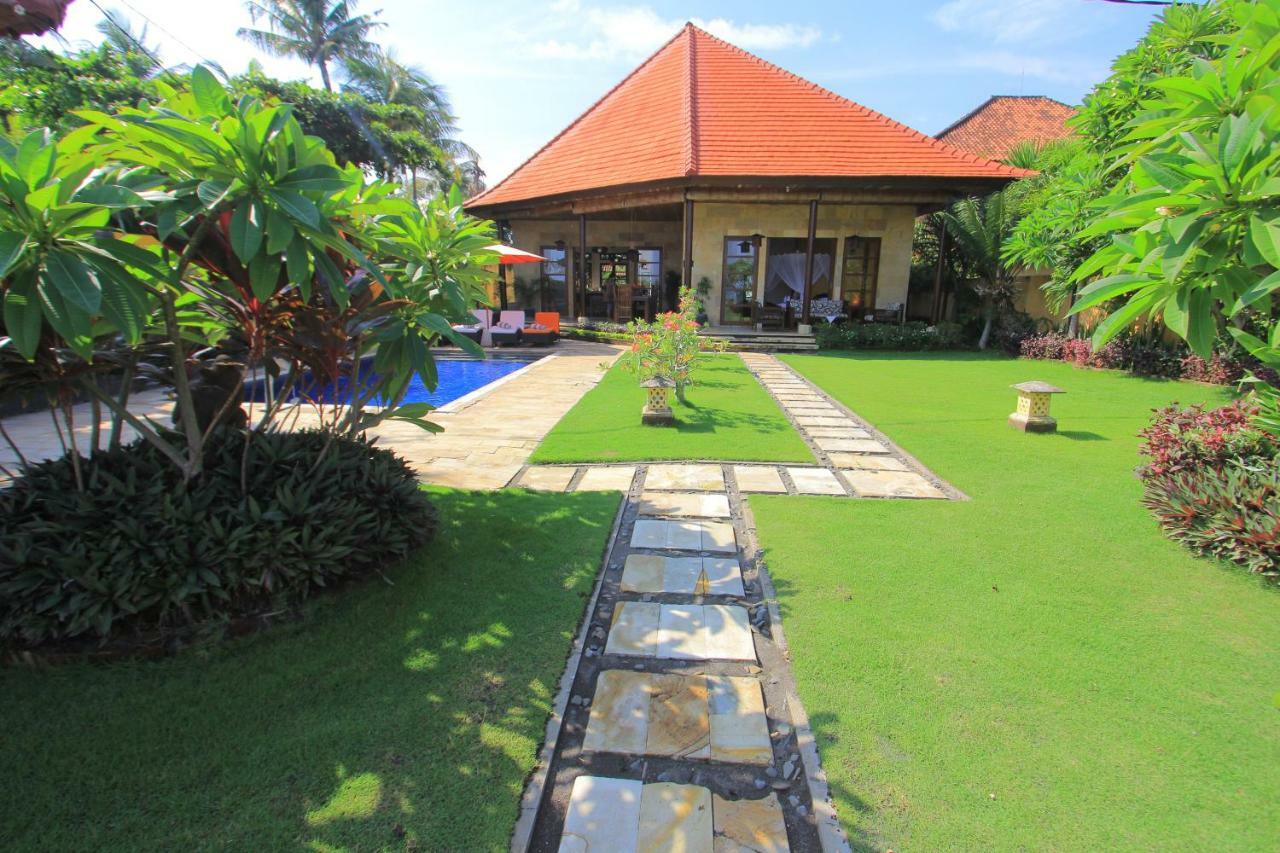 Ocean Beachfront Villa Dini Banjar  Exterior foto